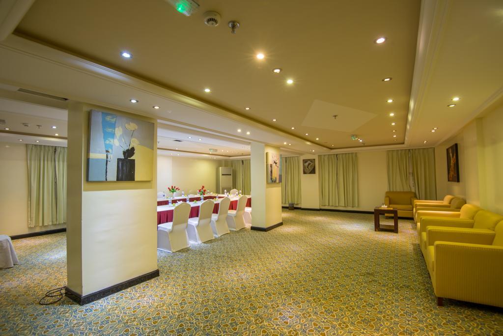 Caesar Hotel Muscat Ngoại thất bức ảnh