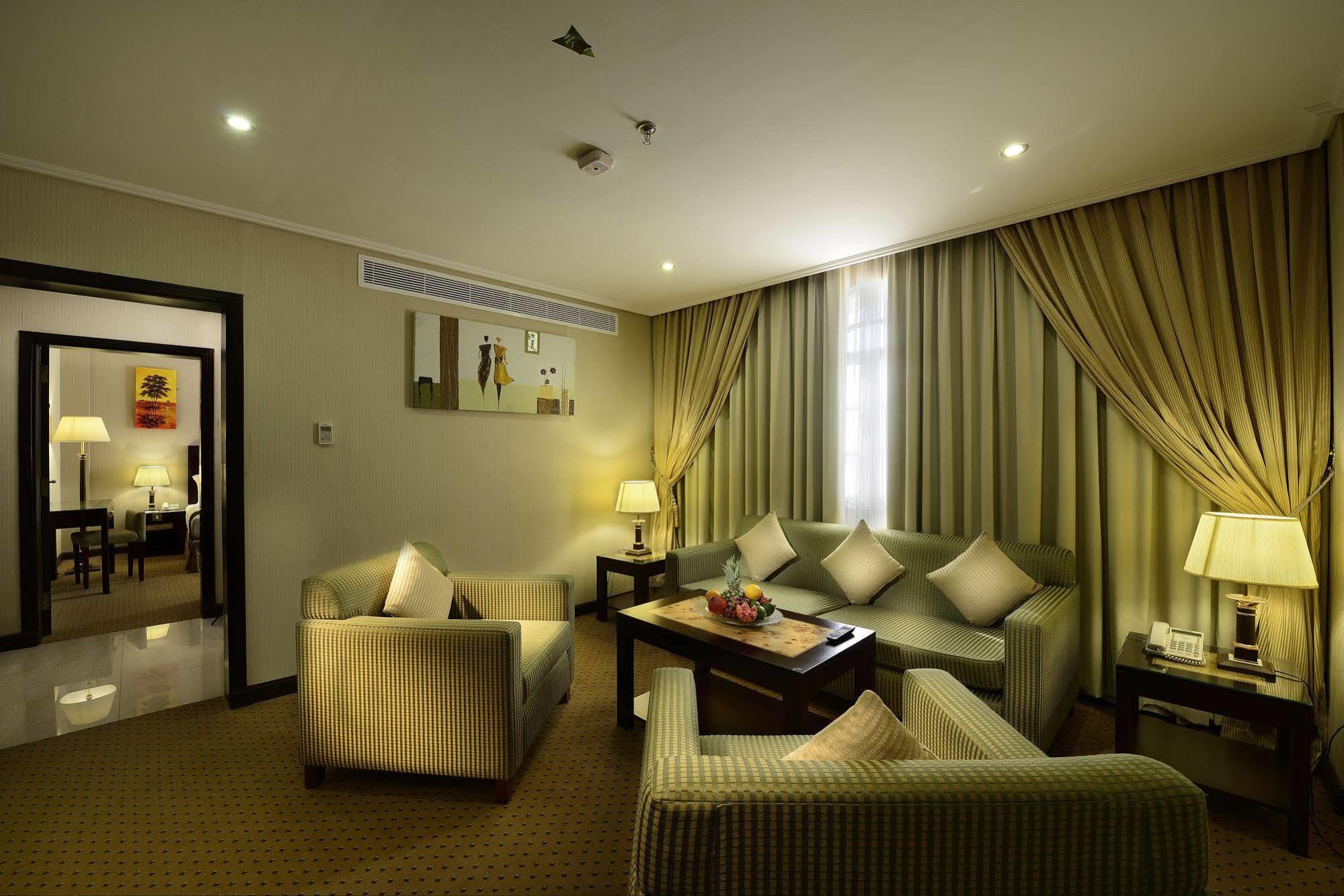 Caesar Hotel Muscat Ngoại thất bức ảnh