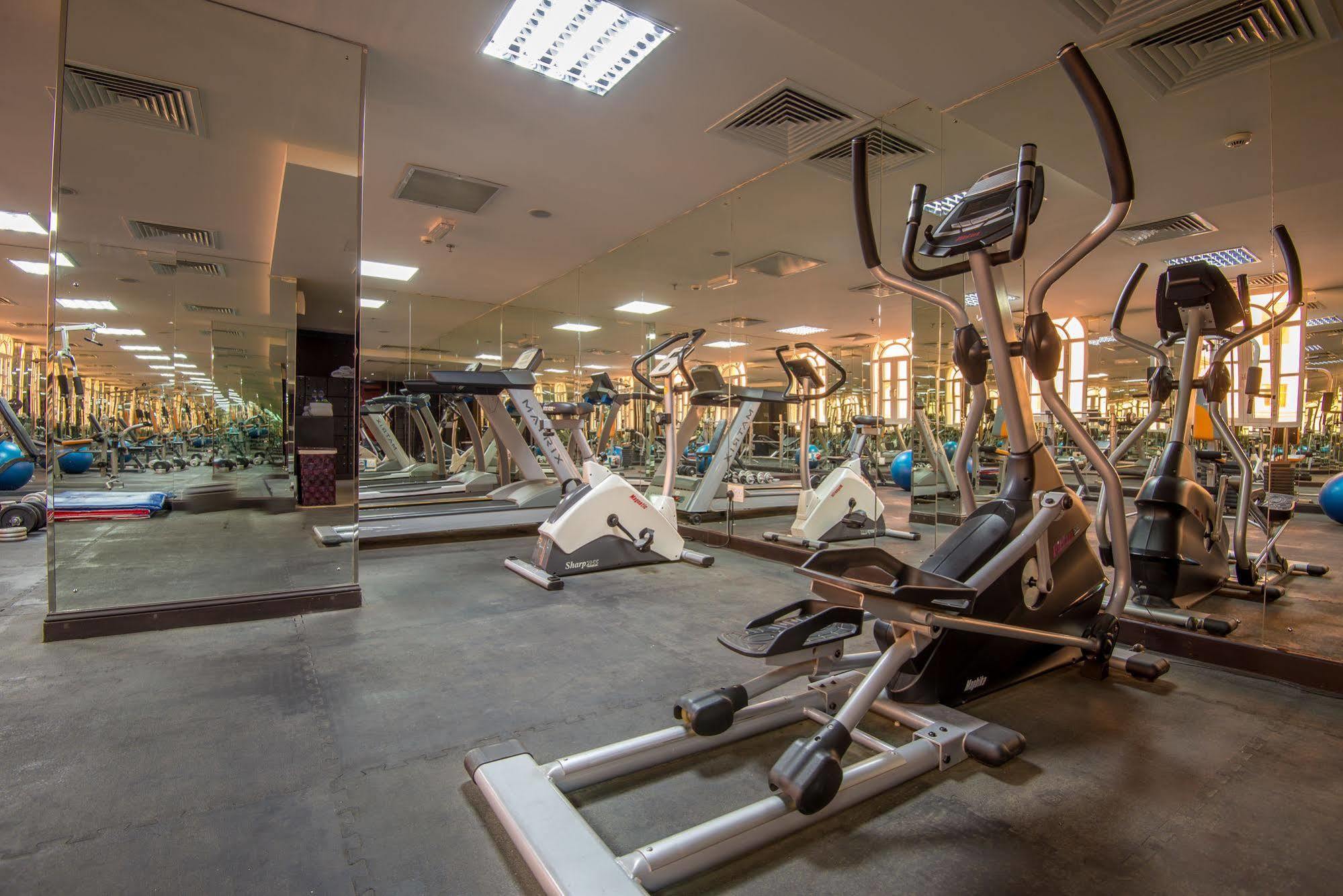 Caesar Hotel Muscat Ngoại thất bức ảnh