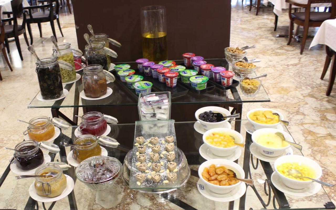 Caesar Hotel Muscat Ngoại thất bức ảnh